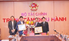 FPT nhận Bằng khen của Bộ Tài chính về thành tích xử lý nghẽn lệnh HOSE