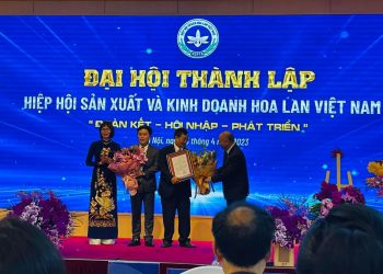 Đại hội thành lập Hiệp hội sản xuất & kinh doanh Hoa lan Việt Nam đã thành công tốt đẹp