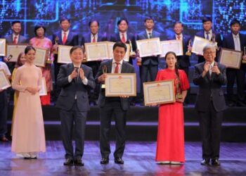 Doanh nhân – Nhà khoa học – TS. Trịnh Xuân Đức:  “NỬA ĐỜI TÂM HUYẾT VỚI NHỮNG SẢN PHẨM AN TOÀN, THÂN THIỆN VỚI MÔI TRƯỜNG”