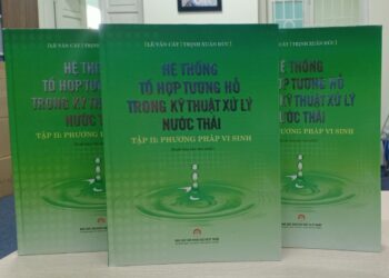 Phương pháp vi sinh – Cuốn sách tâm huyết của hai nhà khoa học