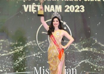 Lê Thị Thơ đăng quang Hoa hậu Doanh nhân Châu Á Việt Nam 2023