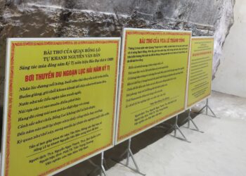 Thành phố Hạ Long cần dẹp bỏ các  bày biện vô văn hóa  ở một địa chỉ văn hóa