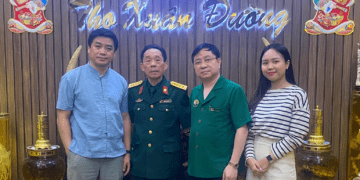 Ba nhà Khoa học, ba con đường, một hành trình vì sức khỏe người Việt