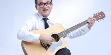 Tiến sĩ, nhà thơ, nhà soạn nhạc Ngọc Lê Ninh người con xứ Thanh