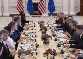 Thuế quan đơn phương của Mỹ con dao hai lưỡi trên bàn cờ thương mại toàn cầu